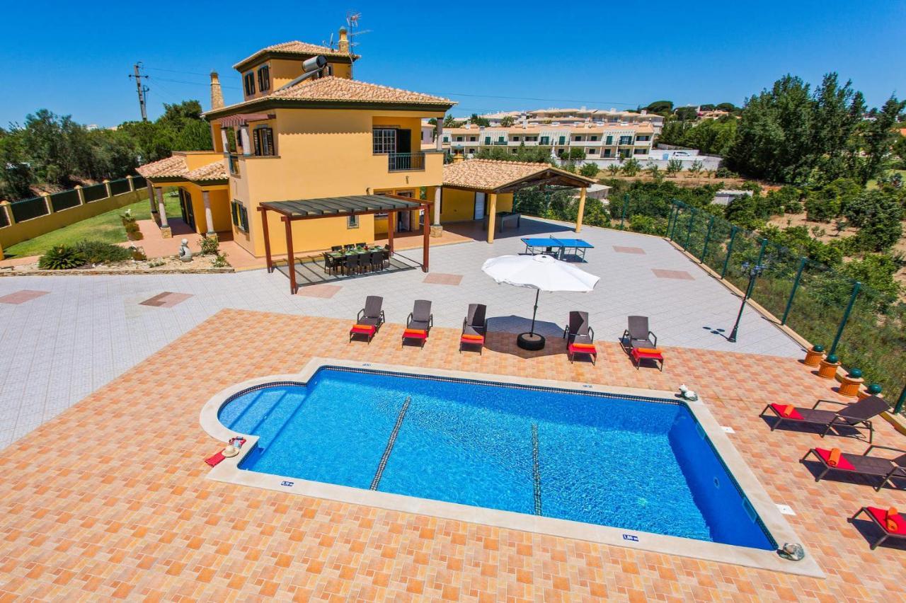 Villa Nincha - Heated Pool - Free Wi-Fi - Air Con Albufeira Exterior photo